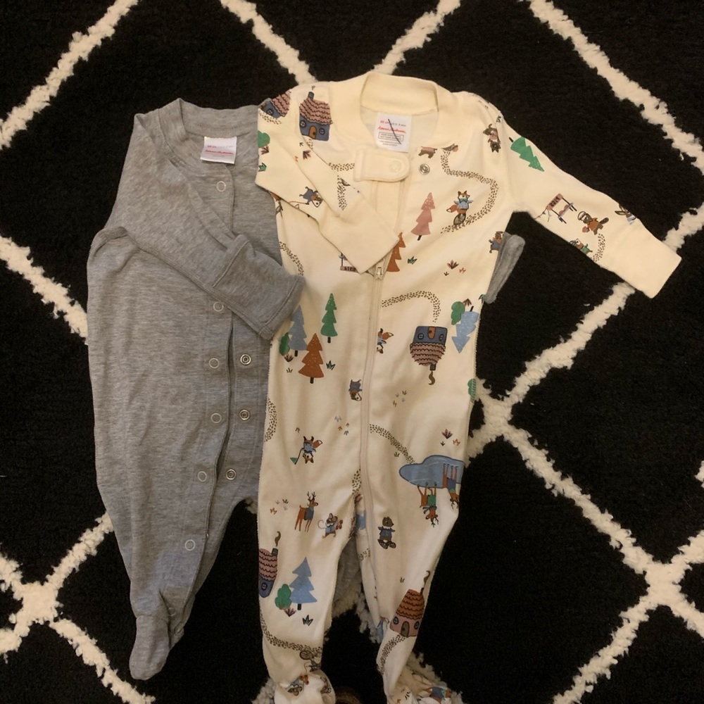 Hanna Andersson set of 2 footies